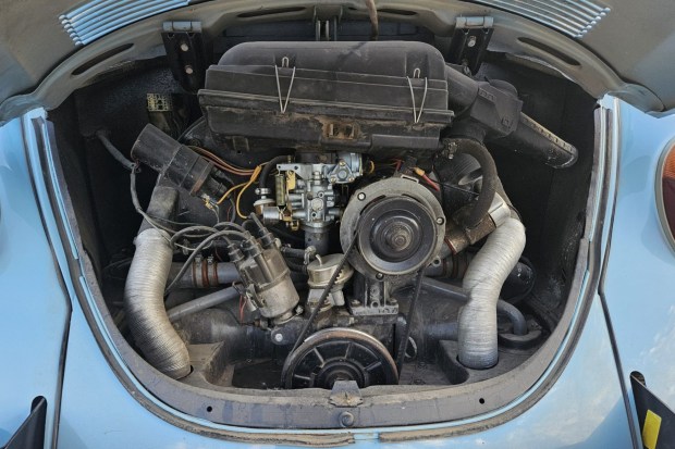 No Reserve: 1973 Volkswagen Super Beetle Sedan