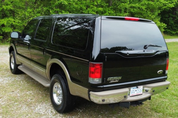 Modified 2002 Ford Excursion Limited 7.3L Power Stroke 4x4
