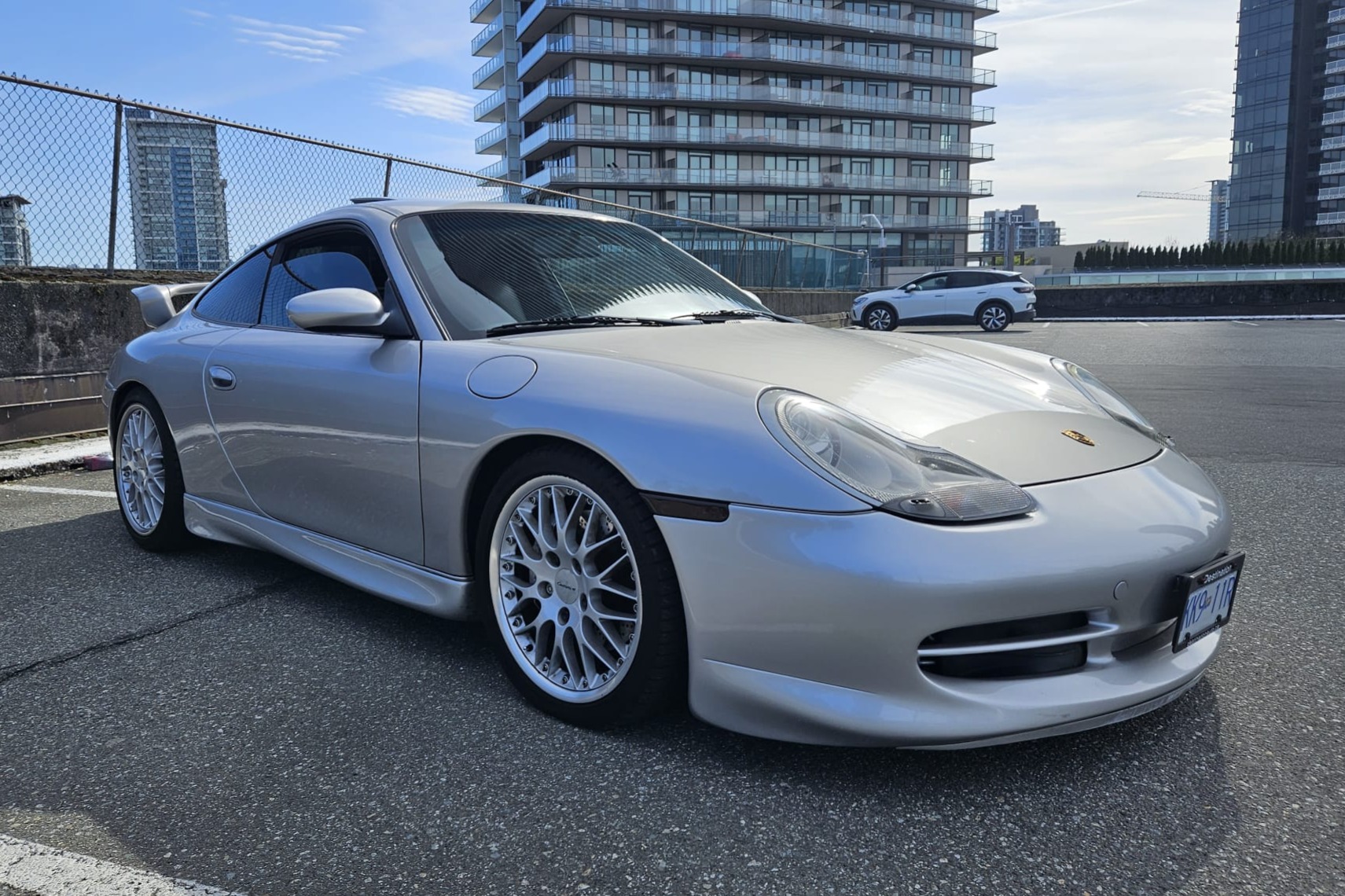 Used 1999 Porsche 911 Carrera 4 Coupe 6-Speed Review