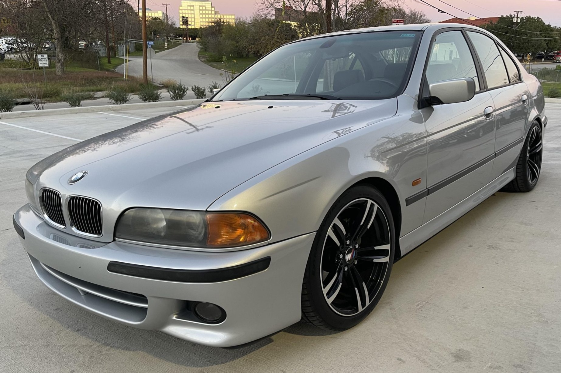Used Supercharged 2000 BMW 540i Sport Review
