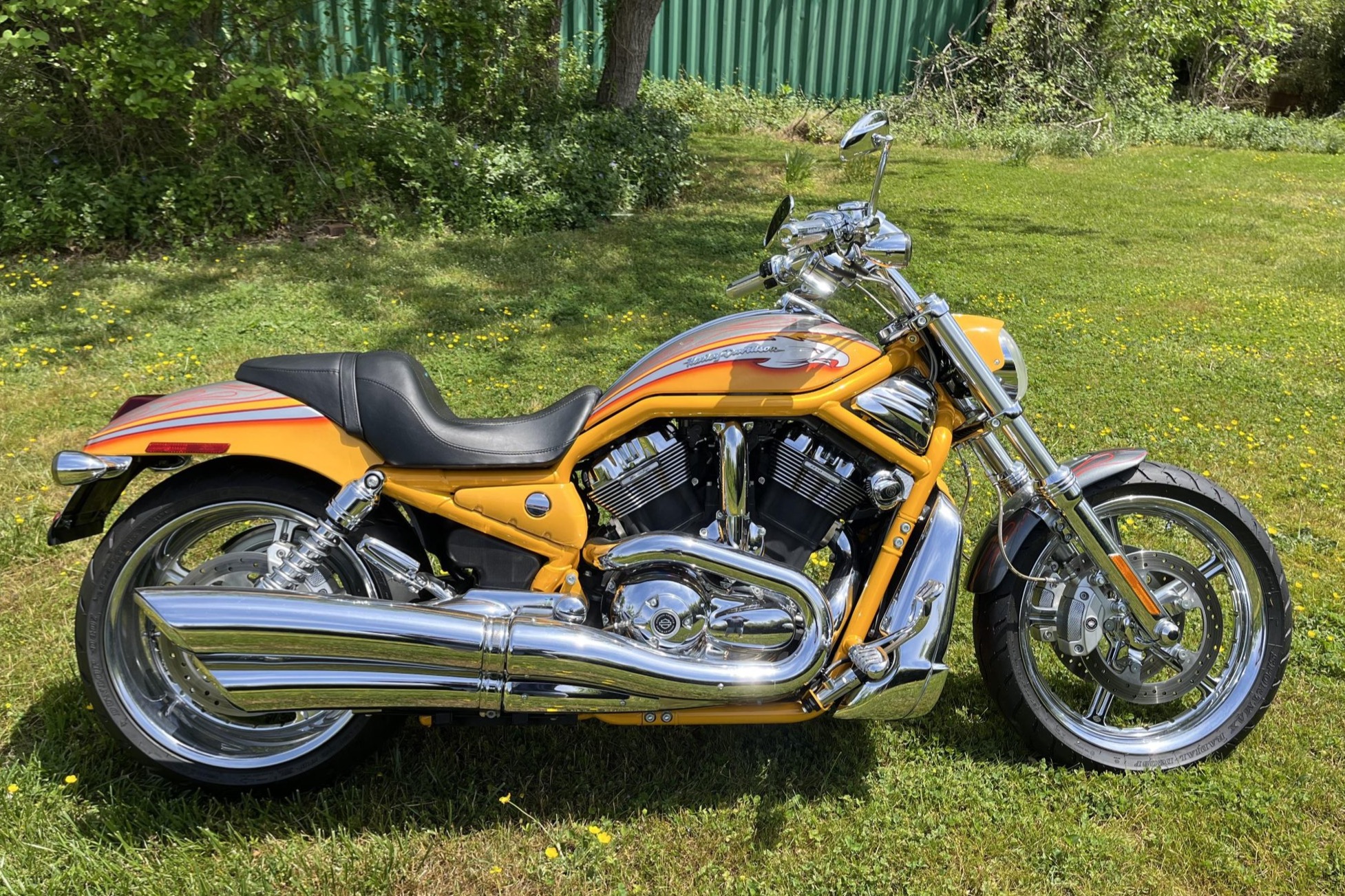 Used 2,700-Mile 2006 Harley-Davidson CVO Screamin’ Eagle V-Rod Review