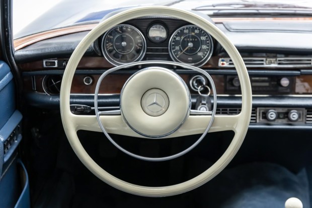 1968 Mercedes-Benz 280SE Sedan 4-Speed