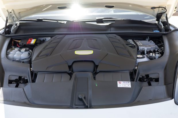 2020 Porsche Cayenne Turbo S E-Hybrid Coupe