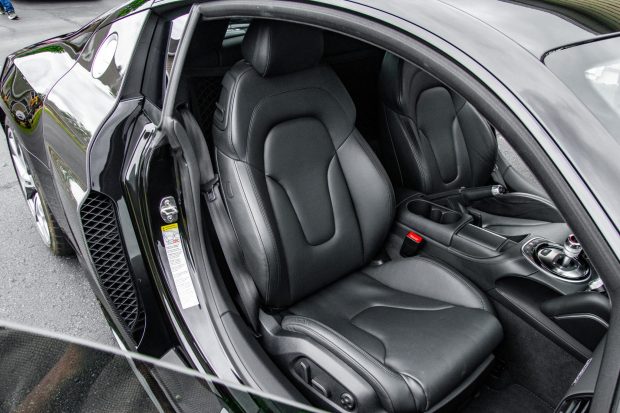 10k-Mile 2015 Audi R8 V10 Coupe