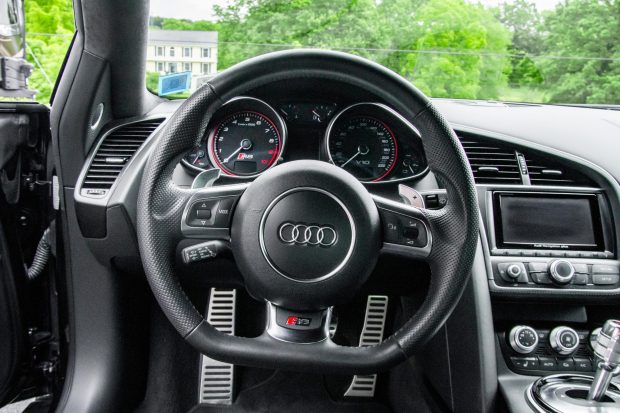 10k-Mile 2015 Audi R8 V10 Coupe