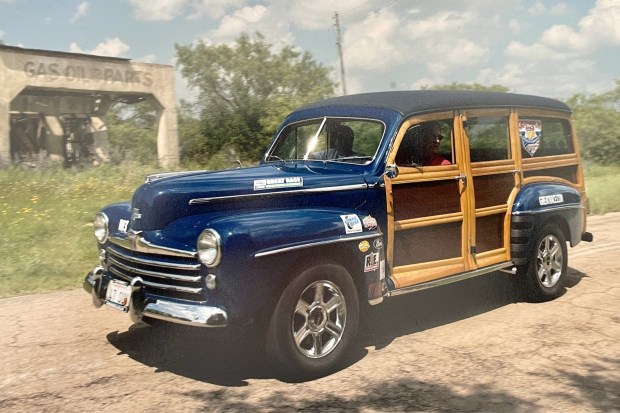 Custom 1947 Ford Woody Wagon