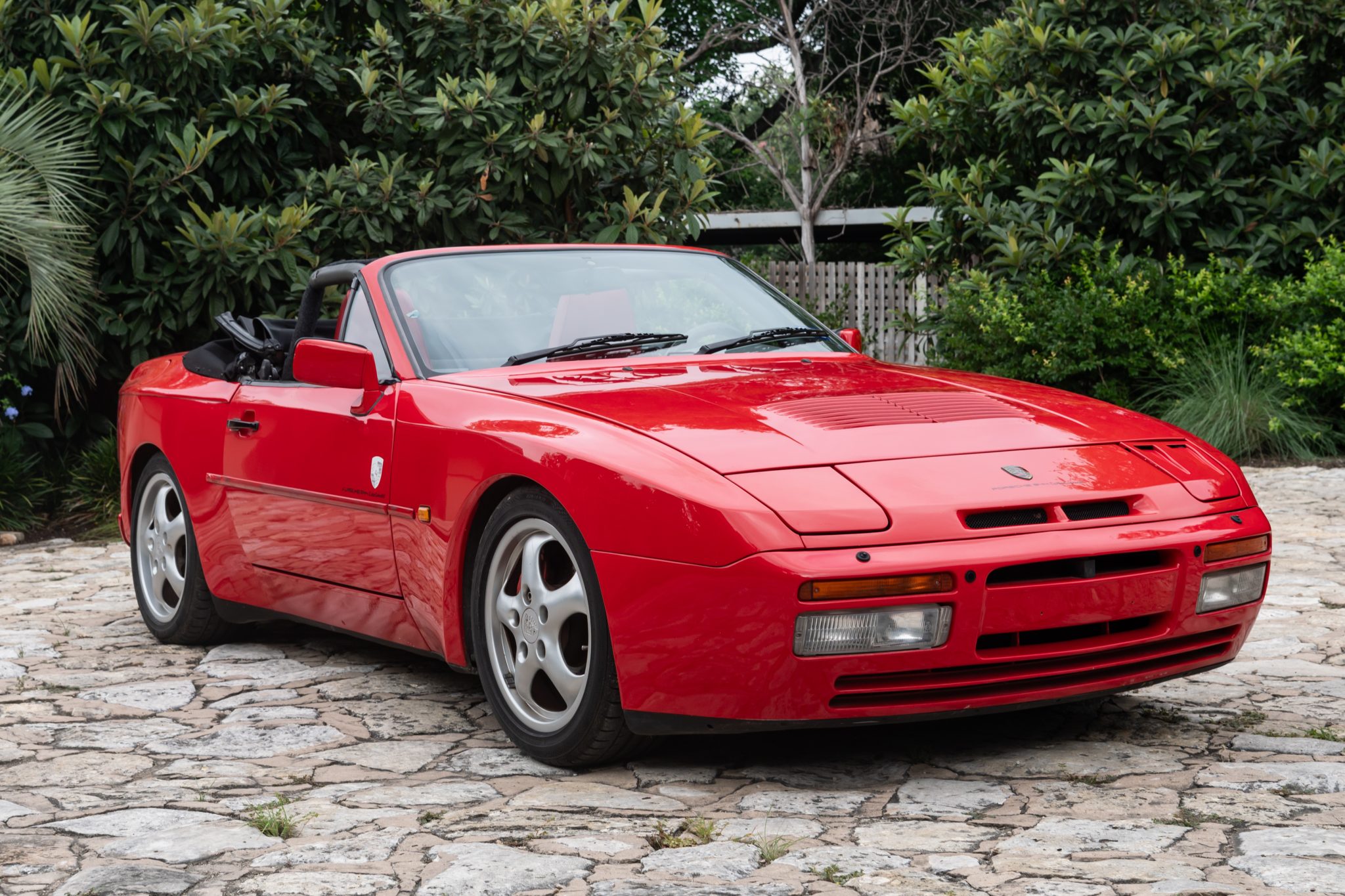 Used RoW 1991 Porsche 944 Turbo Cabriolet Review