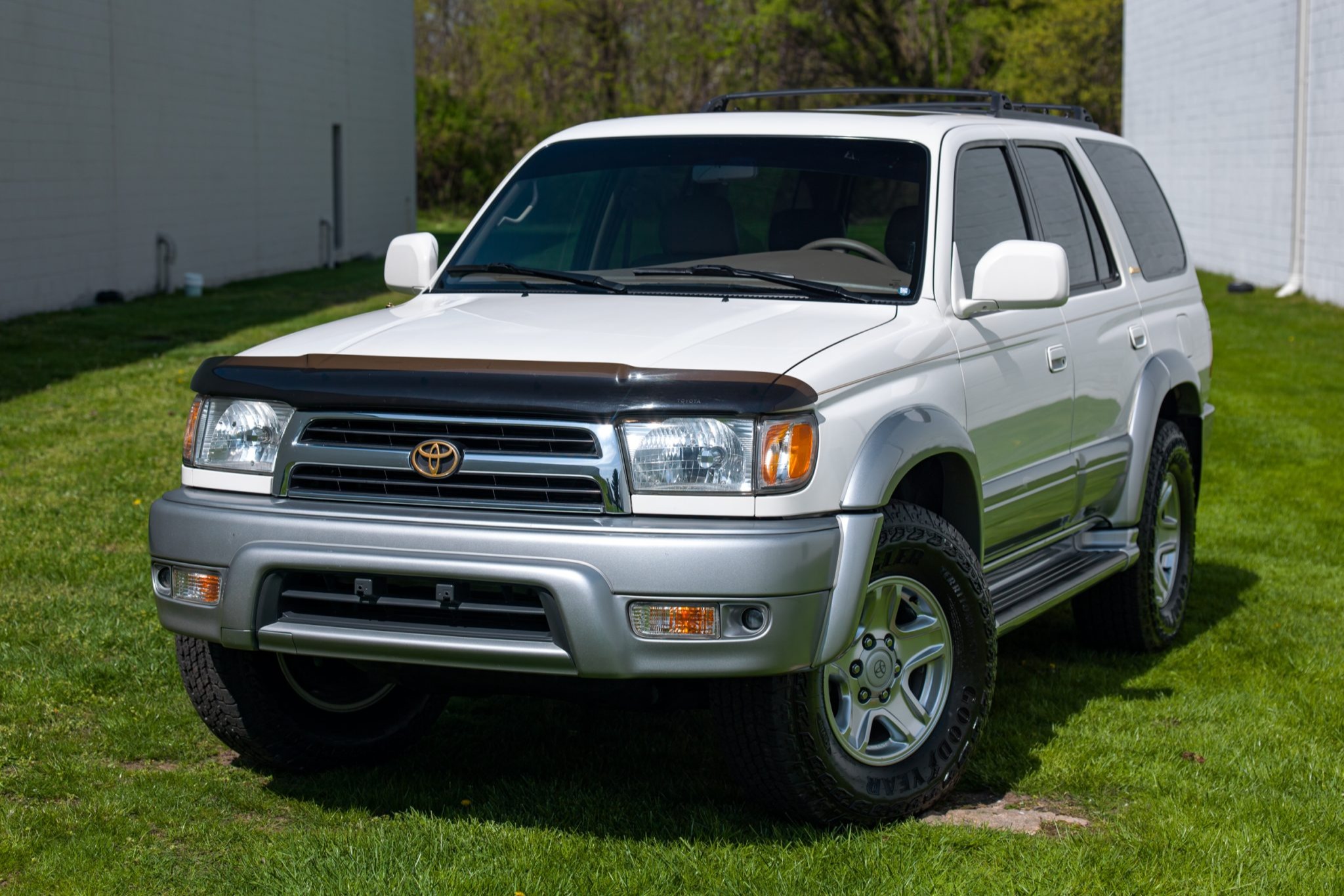 Used 43k-Mile 2000 Toyota 4Runner Limited 4WD Review