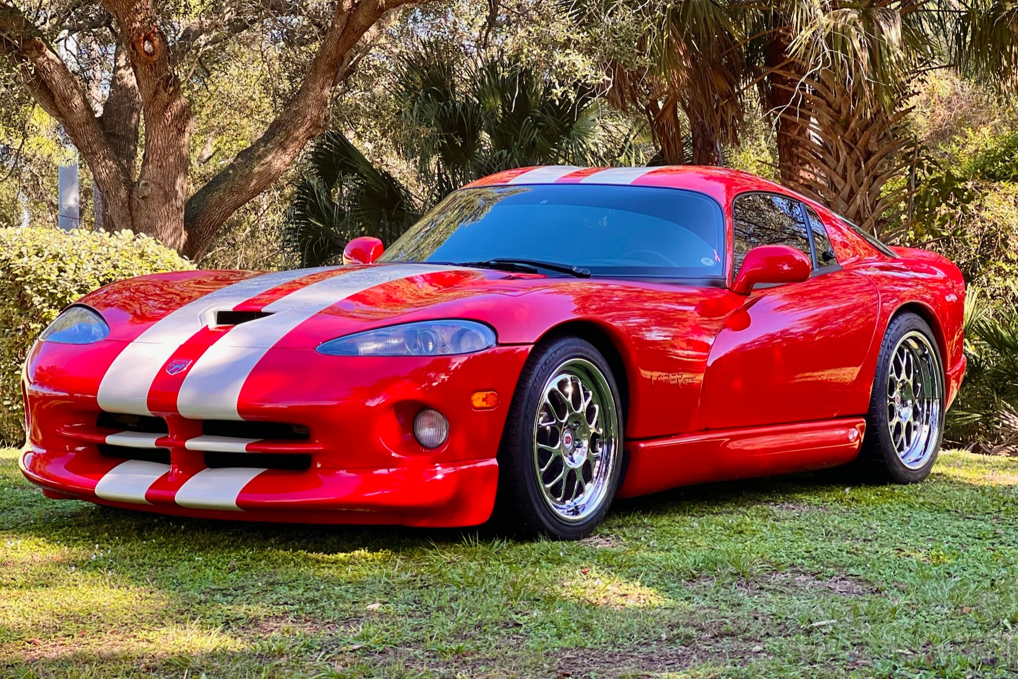 Used 10k-Mile 2002 Dodge Viper GTS Final Edition Review