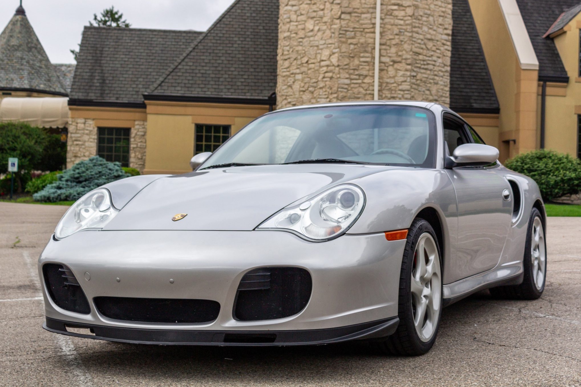 Used 2003 Porsche 911 Turbo Coupe 6-Speed Review