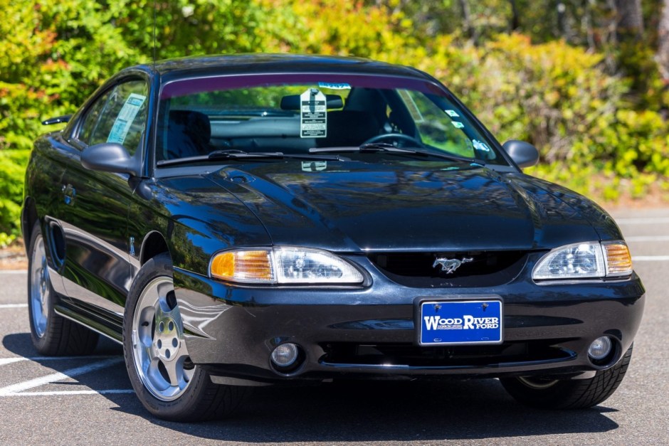 1,400-Mile 1995 Ford Mustang SVT Cobra Coupe