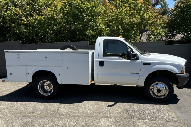 No Reserve: 2002 Ford F-450 Super Duty XL 7.3L Power Stroke Dually 4x4 6-Speed Utility Truck