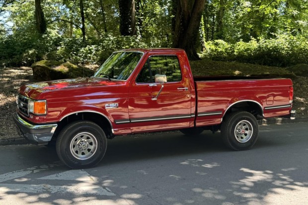 No Reserve: 1989 Ford F-150 XLT Lariat 4-Speed 4x4