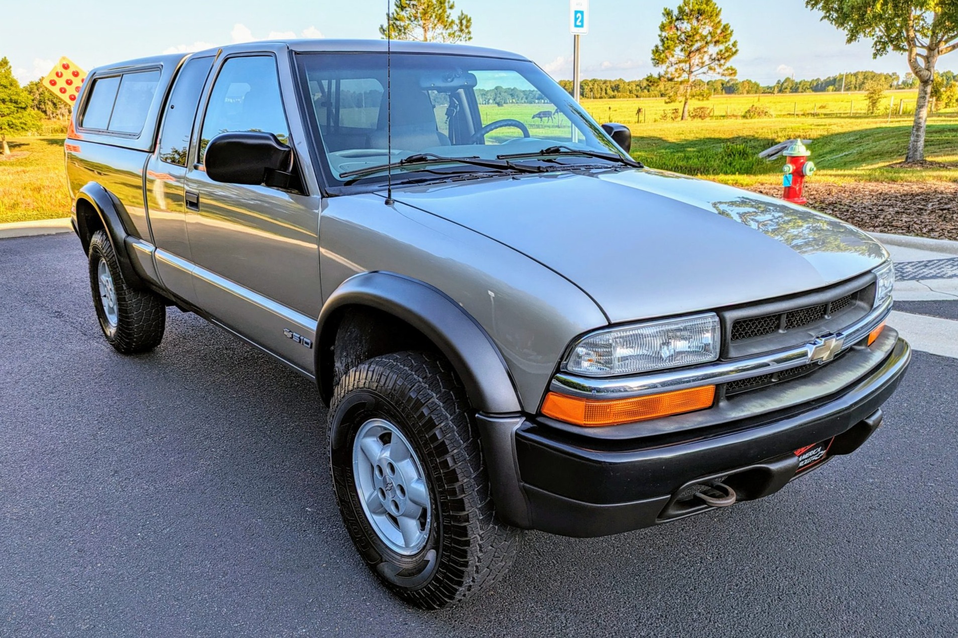 Used One-Owner 1999 Chevrolet S-10 LS ZR2 Extended Cab 4×4 5-Speed Review